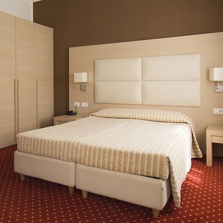 Hotel Regina Bolzano Dış mekan fotoğraf