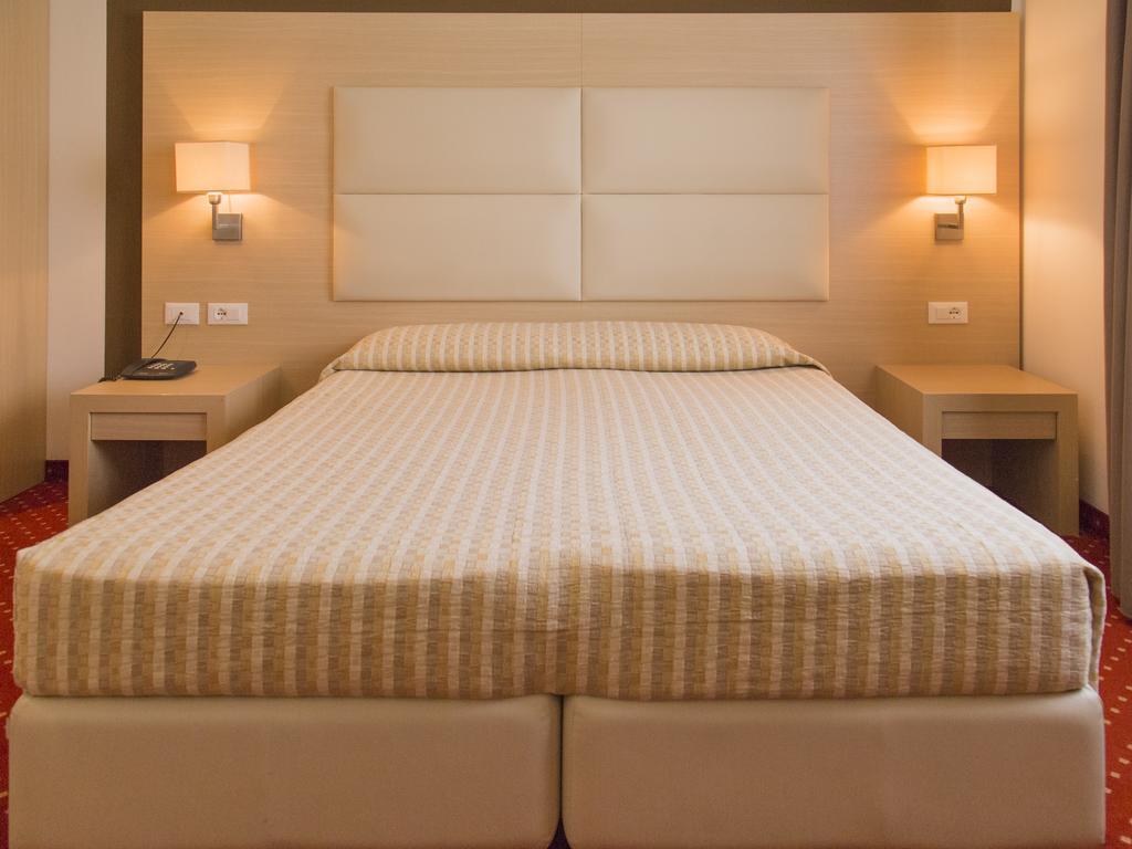 Hotel Regina Bolzano Dış mekan fotoğraf