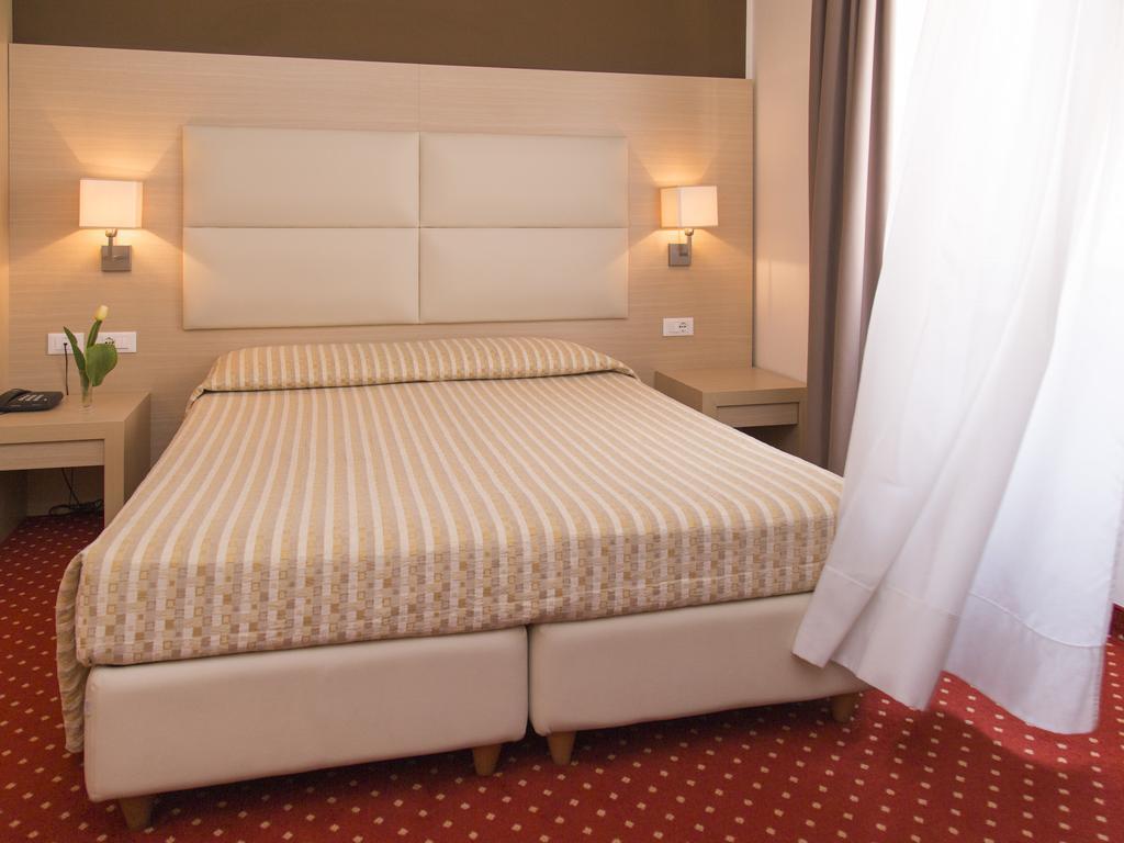 Hotel Regina Bolzano Dış mekan fotoğraf