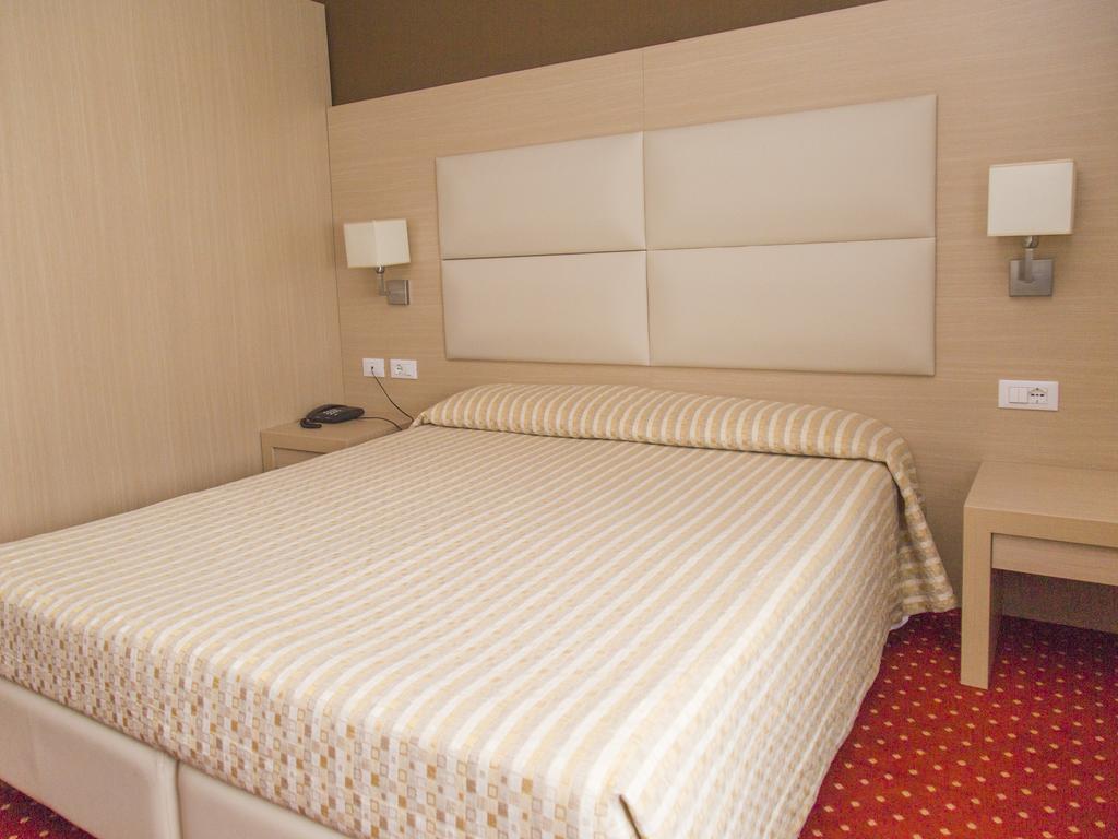 Hotel Regina Bolzano Dış mekan fotoğraf