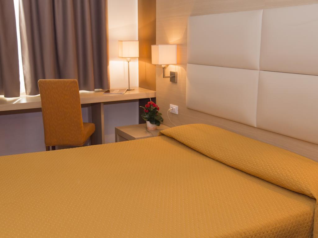 Hotel Regina Bolzano Dış mekan fotoğraf