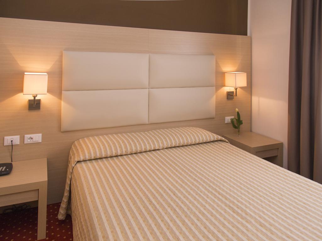 Hotel Regina Bolzano Dış mekan fotoğraf